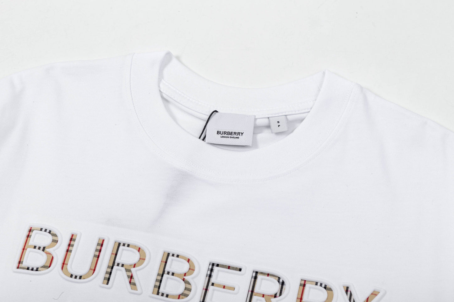 T-SHIRT BURBERRY Position 2