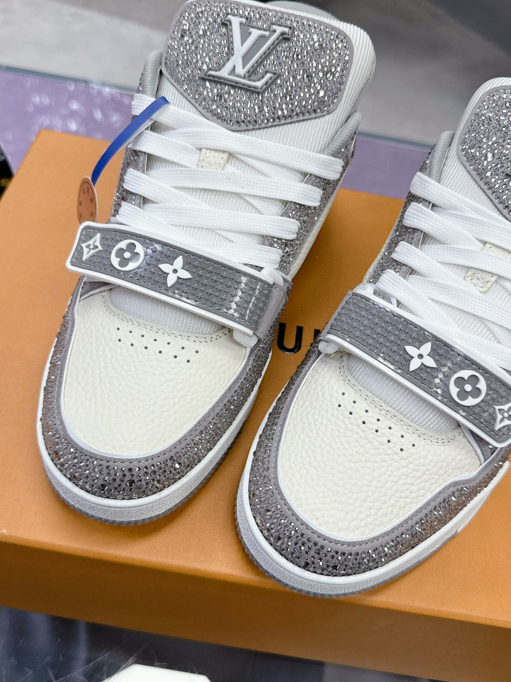 Louis Vuitton Trainer - STORM OFFICIAL STORE