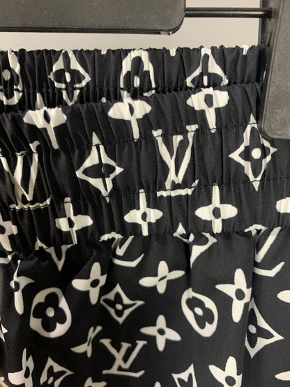 SHORTS LV Position 3