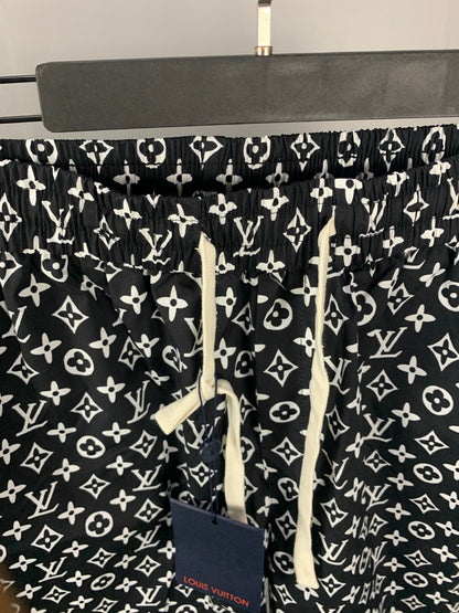 SHORTS LV Position 4