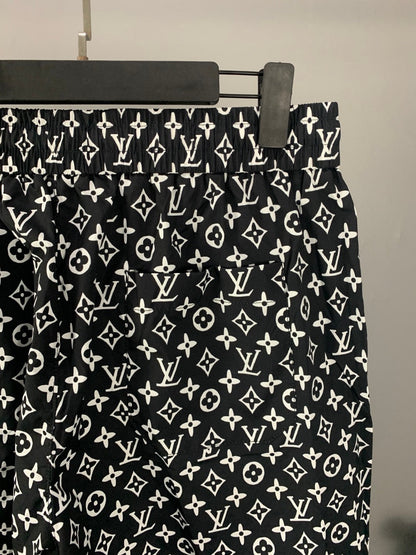 SHORTS LV Position 5