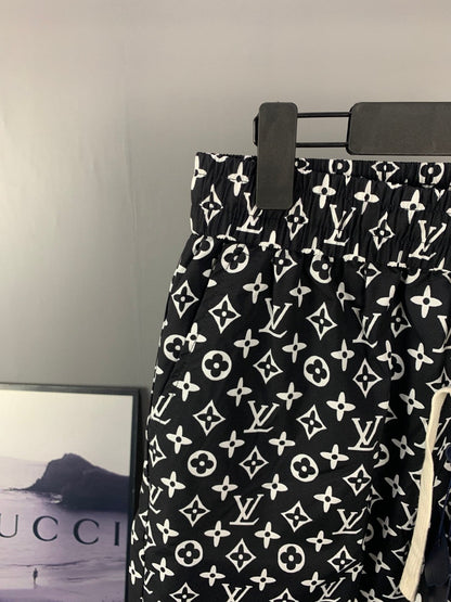 SHORTS LV Position 8