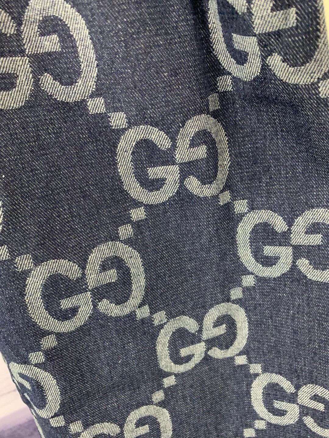 Shorts Gucci Position 2