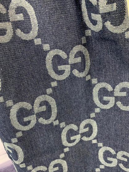 Shorts Gucci Position 2