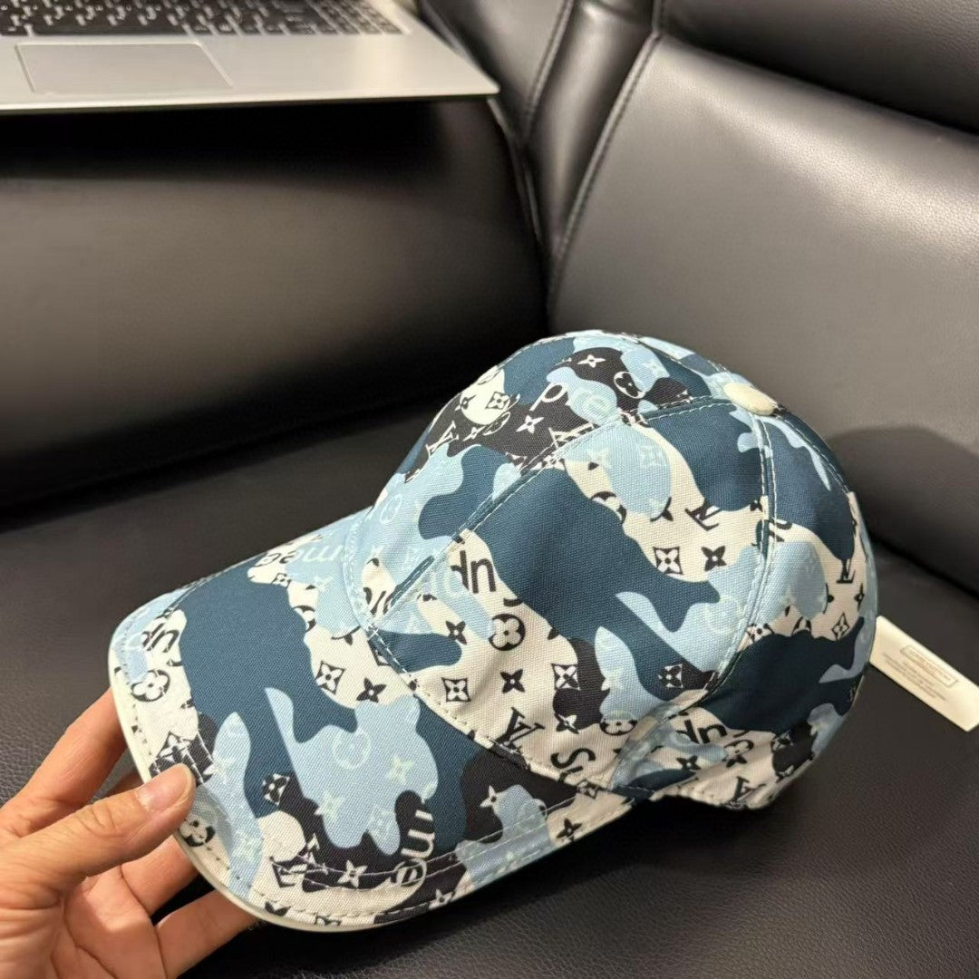 Cappellino Louis Vuitton x Supreme Position 12