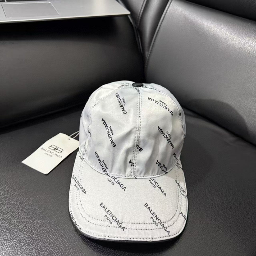Cappellino Balenciaga Position 2