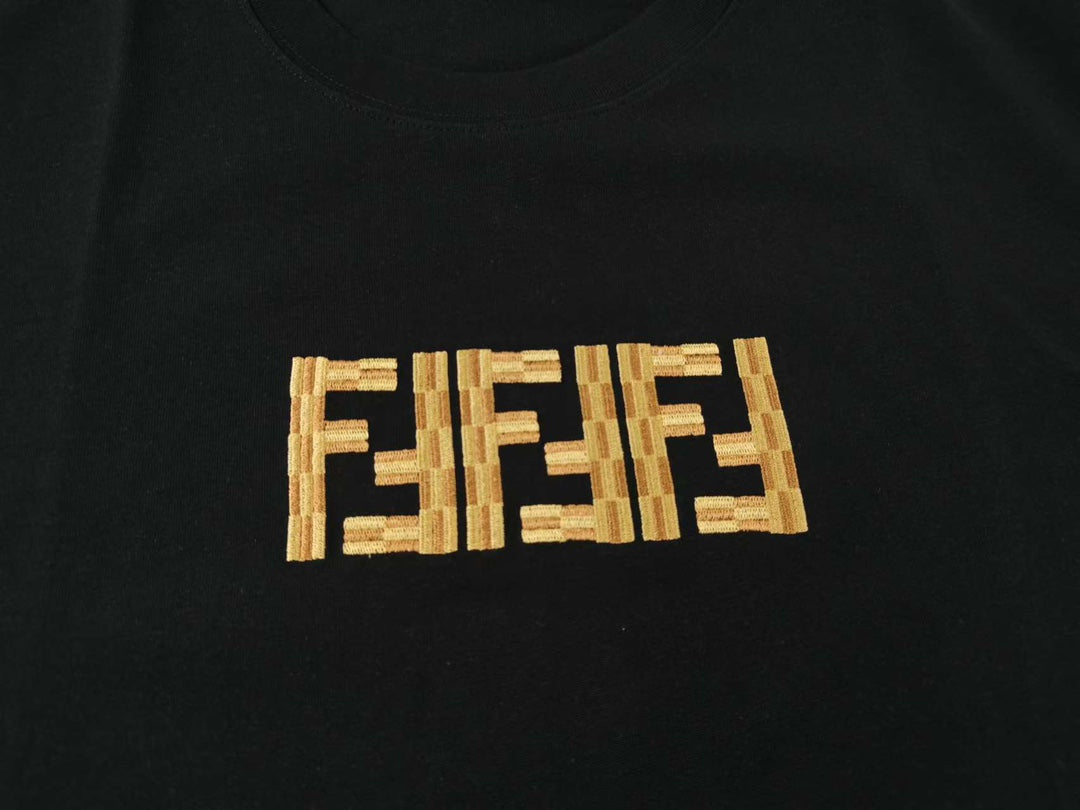 T-SHIRT FENDI Position 2
