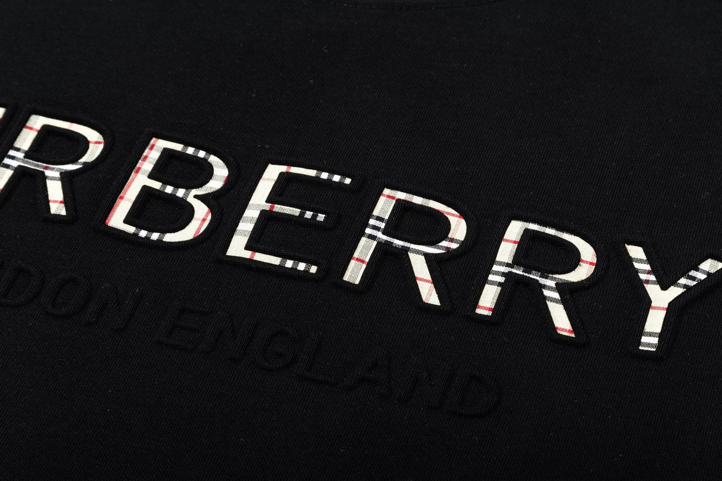 T-SHIRT BURBERRY Position 2