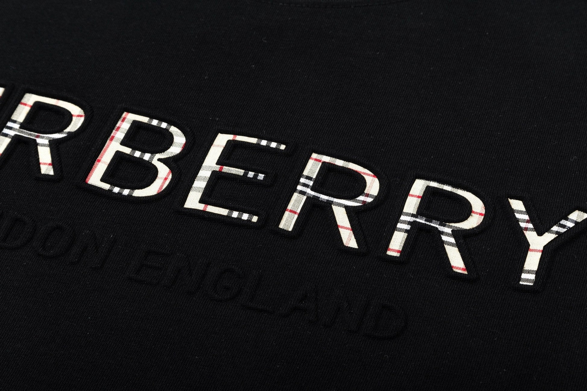 T-SHIRT BURBERRY Position 2