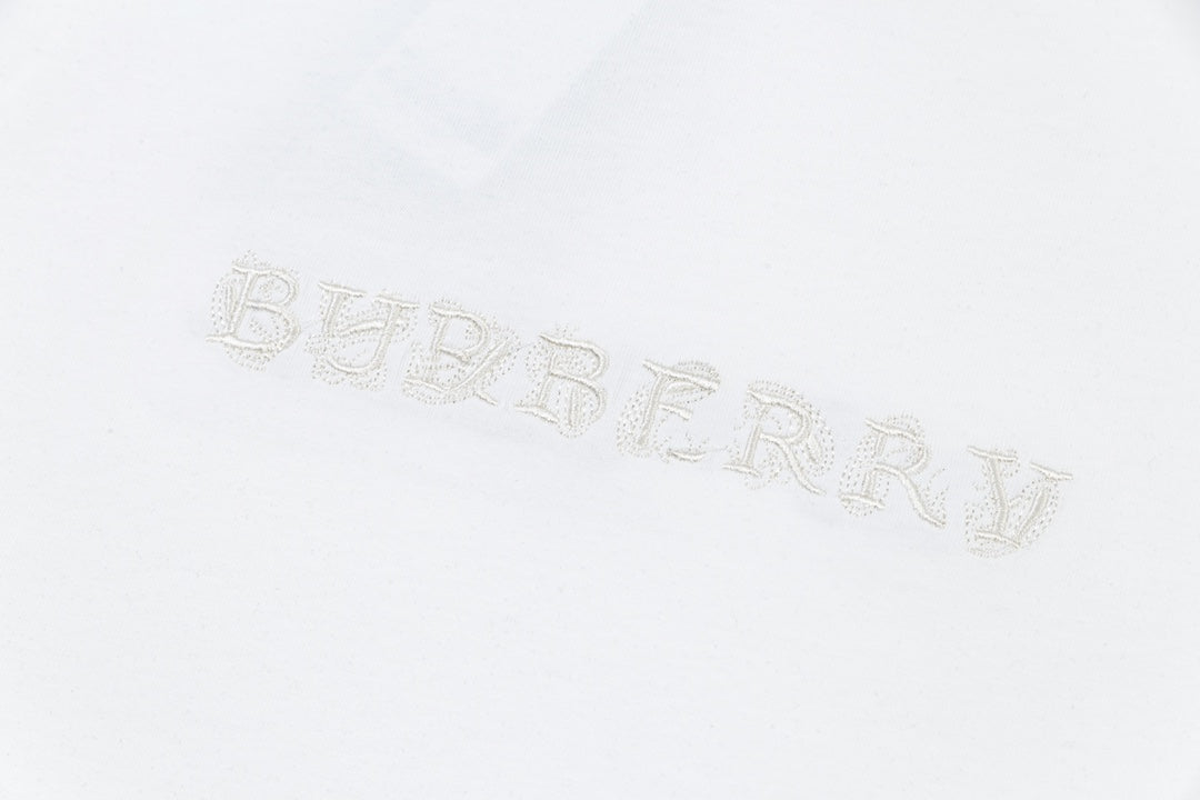 T-SHIRT BURBERRY Position 2