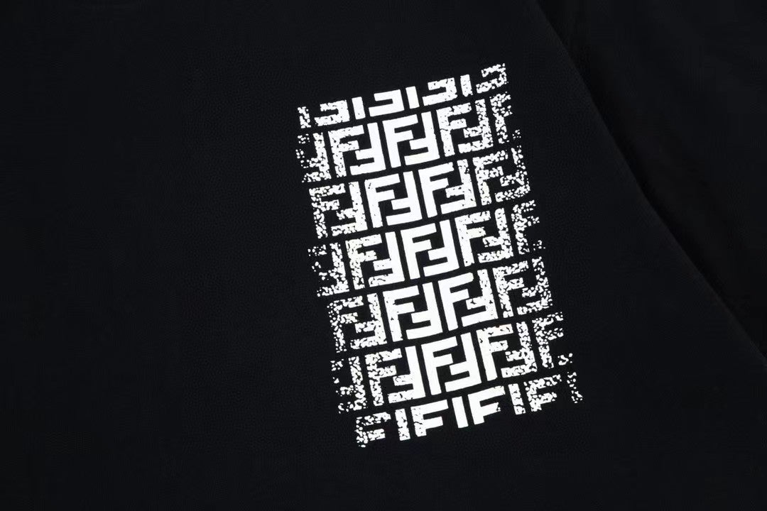 T-SHIRT FENDI Position 3
