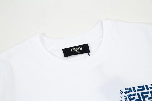 T-SHIRT FENDI Position 2