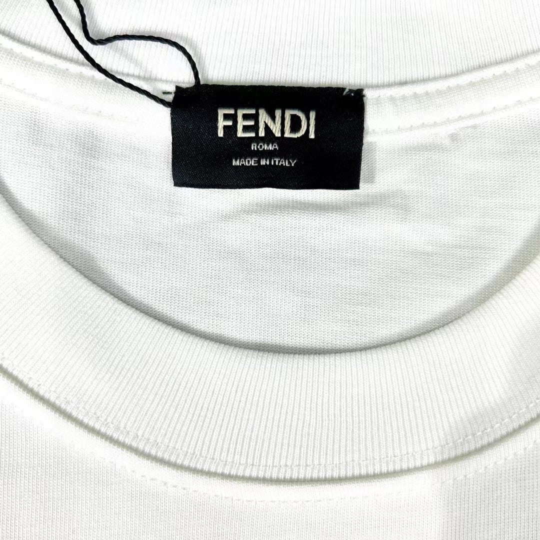 T-SHIRT FENDI Position 3