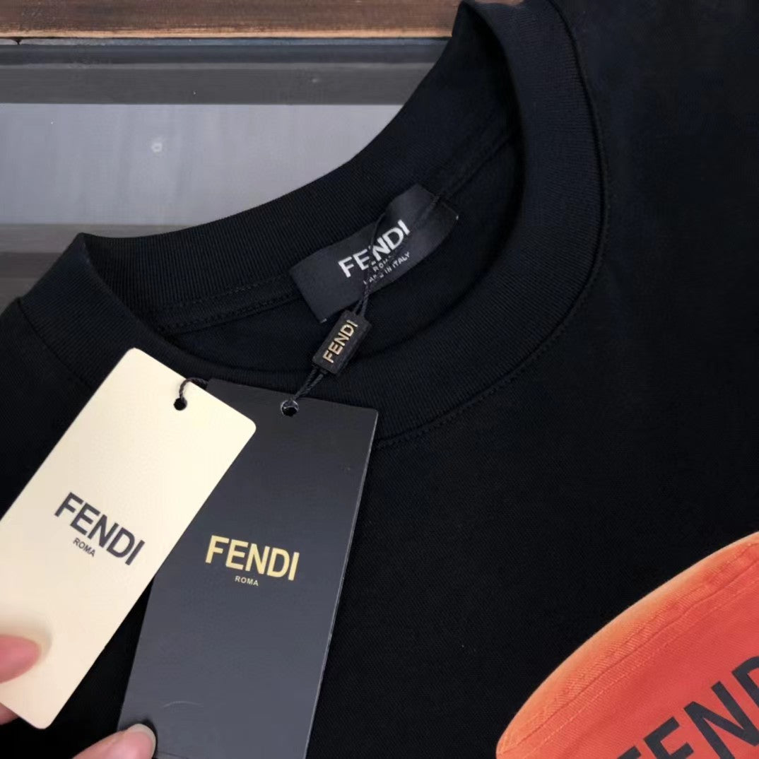 T-SHIRT FENDI Position 3