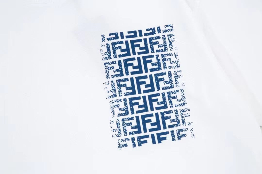 T-SHIRT FENDI Position 3