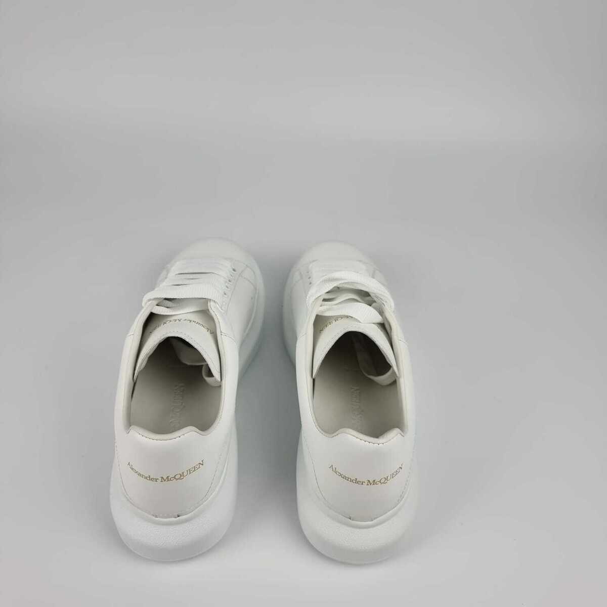 Alexander McQueen - STORM OFFICIAL STORE