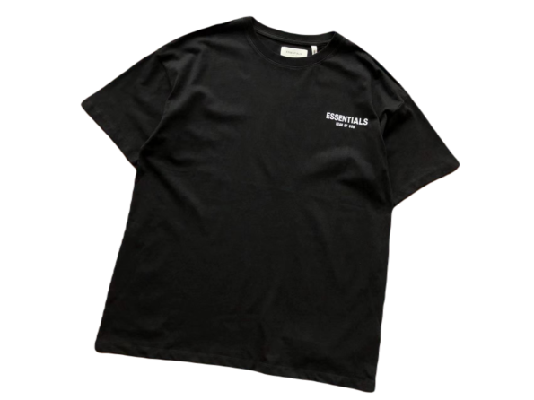 T-SHIRT ESSENTIALS Position 1