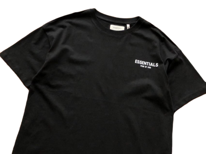 T-SHIRT ESSENTIALS Position 3