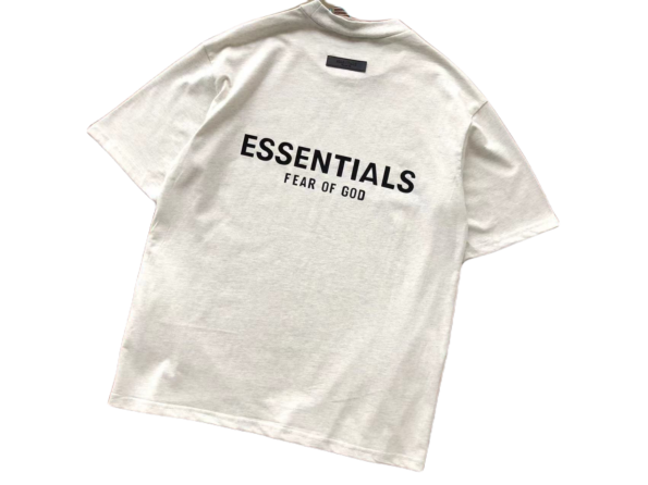 T-SHIRT ESSENTIALS Position 1