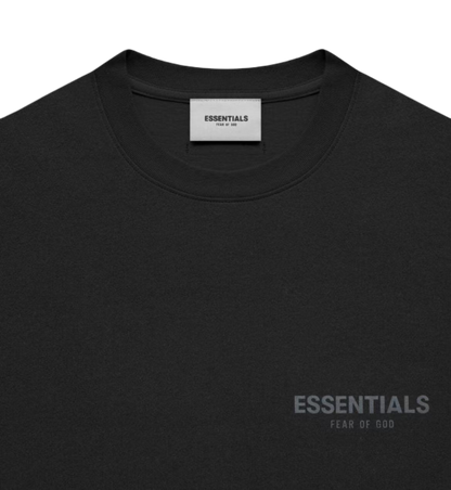 T-SHIRT ESSENTIALS Position 3