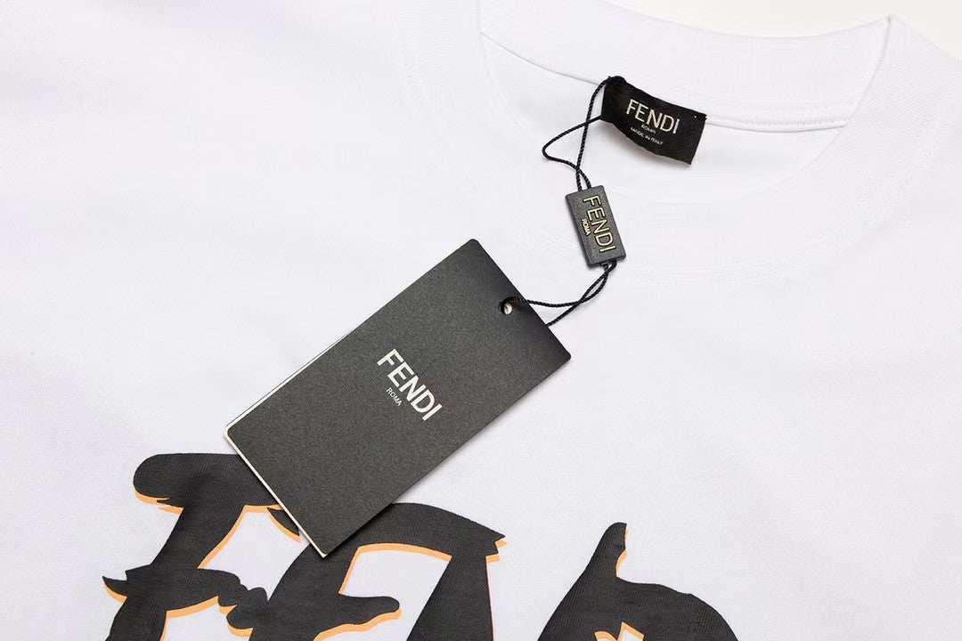T-SHIRT FENDI Position 3