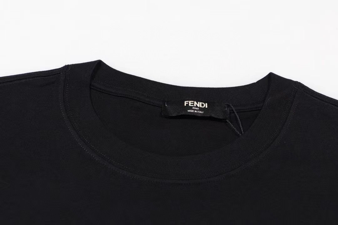 T-SHIRT FENDI Position 3